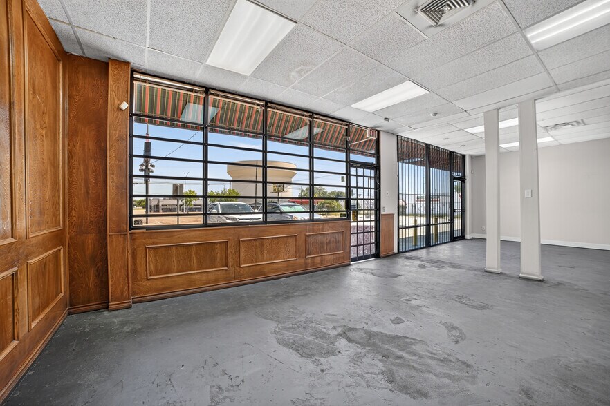 More Photos Of 4018-4026 W Camp Wisdom Rd, Dallas General Retail For Lease