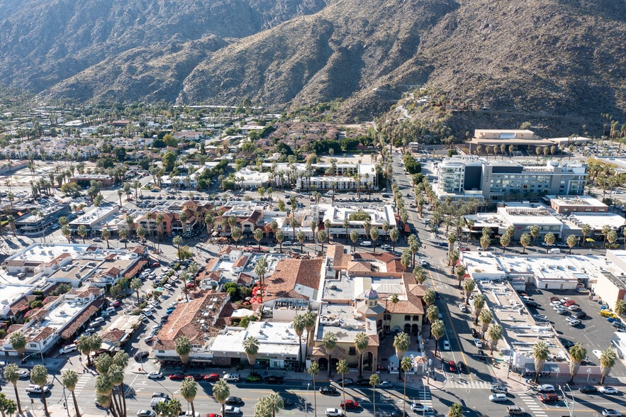 More Photos Of 100-139 S Palm Canyon Dr, Palm Springs Storefront Retail Office For Lease