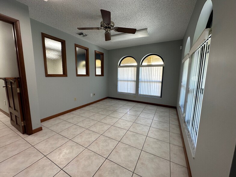 More Photos Of 6971 N Federal Hwy, Boca Raton Loft Creative Space For Sale