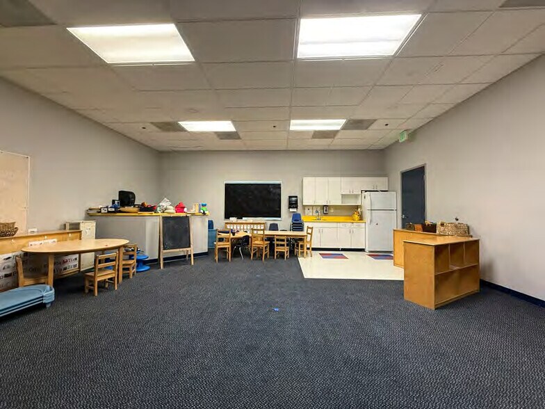 More Photos Of 3791 Oceanic Way, Oceanside Daycare Center For Lease