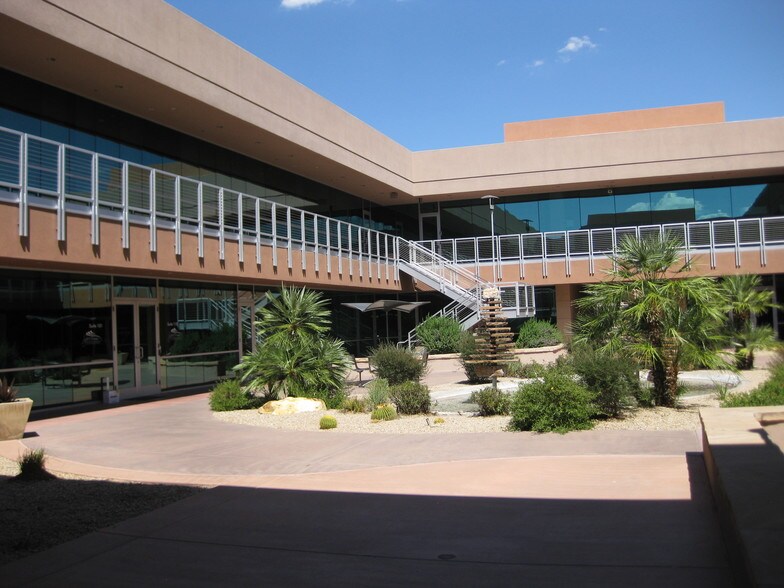 More Photos Of 9500 E Ironwood Square Dr, Scottsdale Medical For Lease