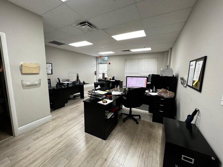 More Photos Of 3445-3499 High Ridge Rd, Boynton Beach Warehouse For Lease