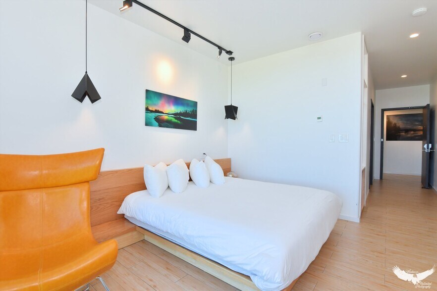 More Photos Of 1110 John Kalinas Rd, Fairbanks Hotel For Sale