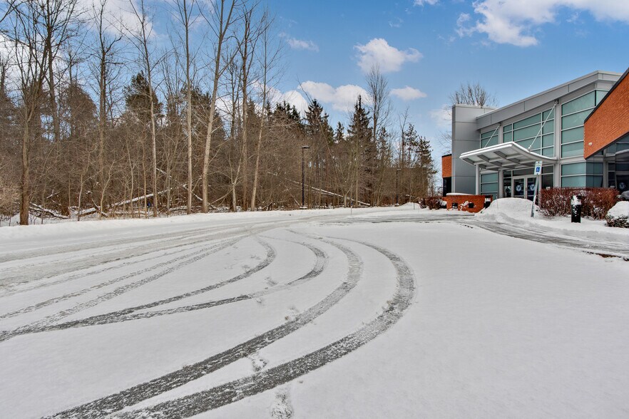 More Photos Of 60 Bryant Woods S, Amherst Medical For Sale