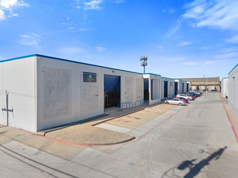 More Photos Of 10031 Monroe Dr, Dallas Unknown For Lease