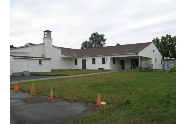 More Photos Of 2739 Hamburg St, Rotterdam Religious Facility For Lease