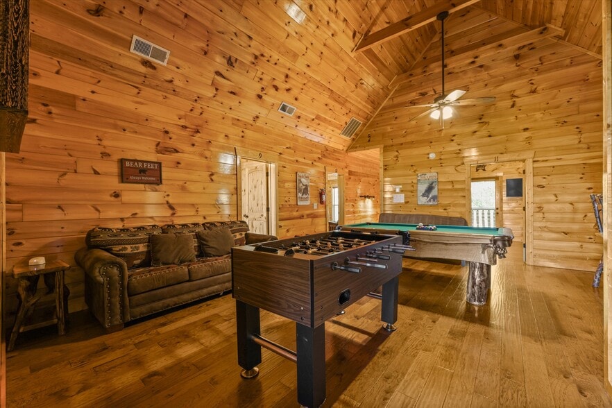More Photos Of 1960 Blackthorn Trl, Sevierville Specialty For Sale