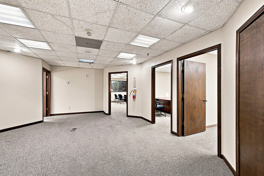 More Photos Of 33842 James J. Pompo Dr, Fraser Manufacturing For Sale