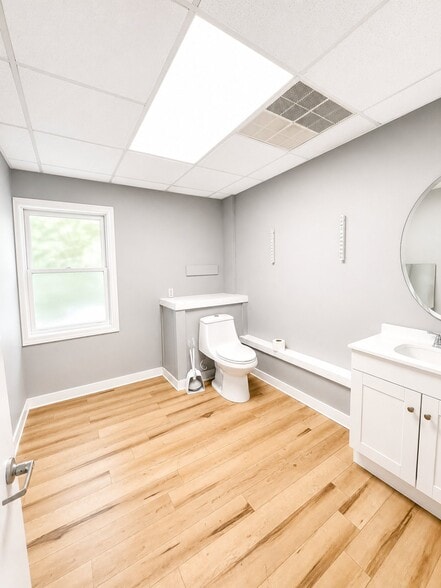 More Photos Of 952 Rte 1, Wells General Retail For Sale