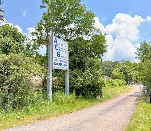 More Photos Of 116 Rock Quarry Rd, Stockbridge Service For Sale