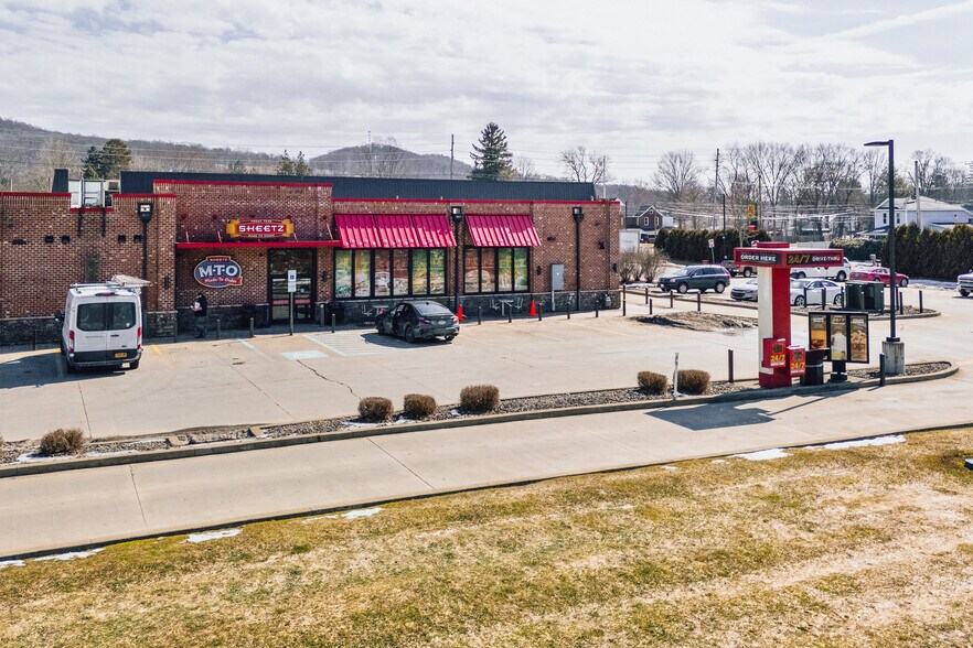 More Photos Of 2425 Market St, North Warren Convenience Store For Sale