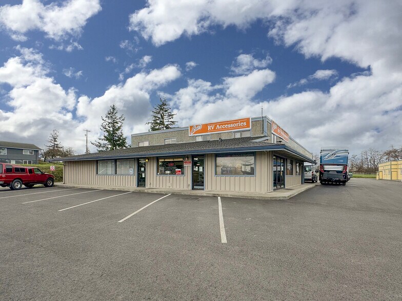 More Photos Of 275 S 7th Ave, Sequim Auto Repair For Sale