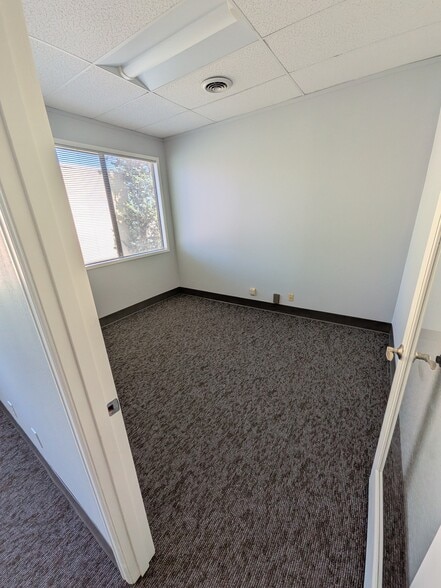 More Photos Of 61396 S Highway 97, Bend Loft Creative Space For Lease