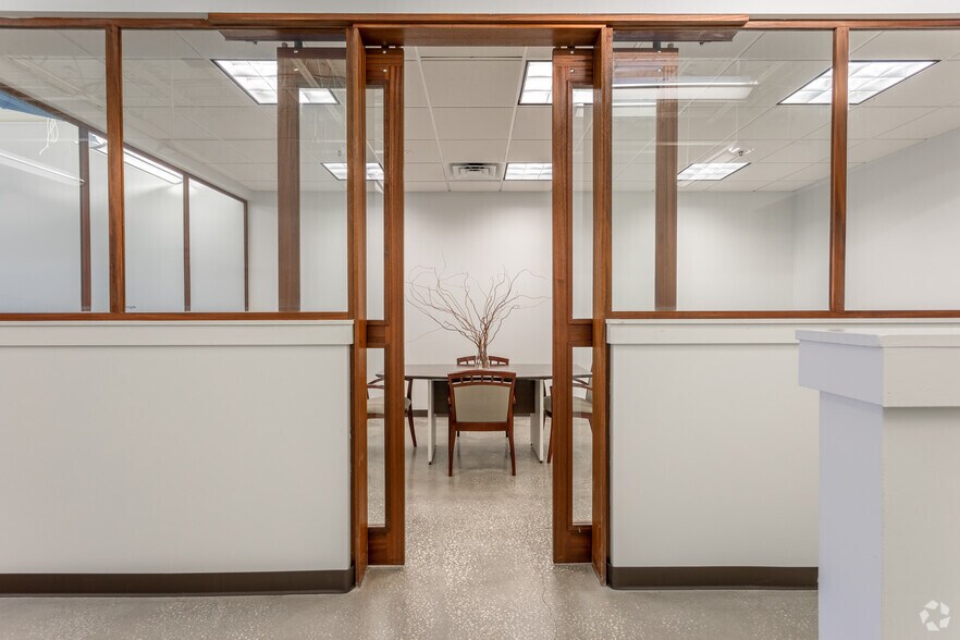 More Photos Of 635 Rutledge Ave, Charleston Loft Creative Space For Lease