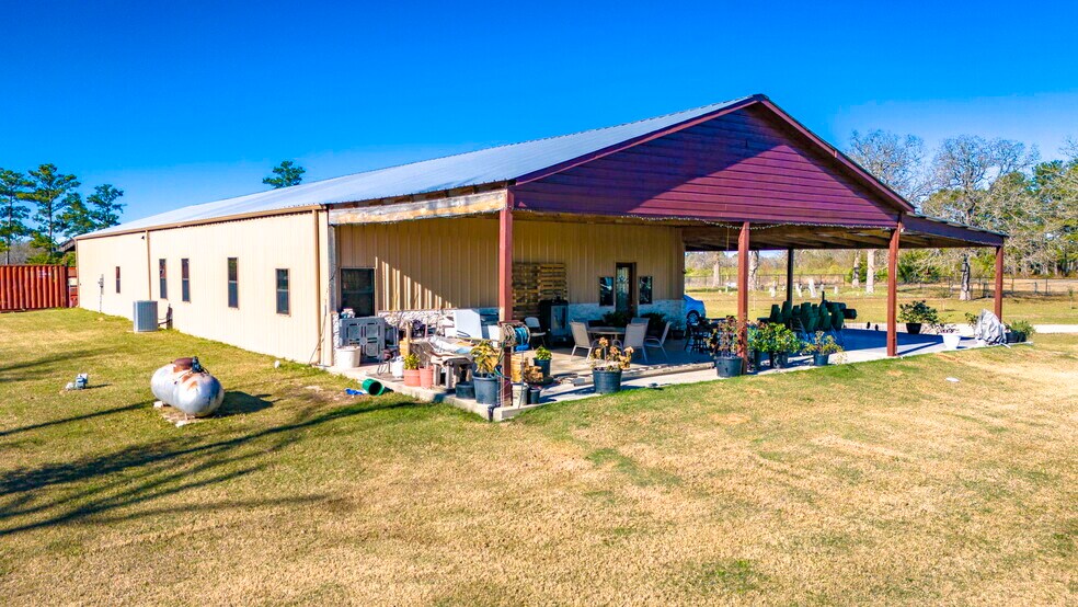 More Photos Of 3070 State Highway 19, Huntsville Specialty For Sale
