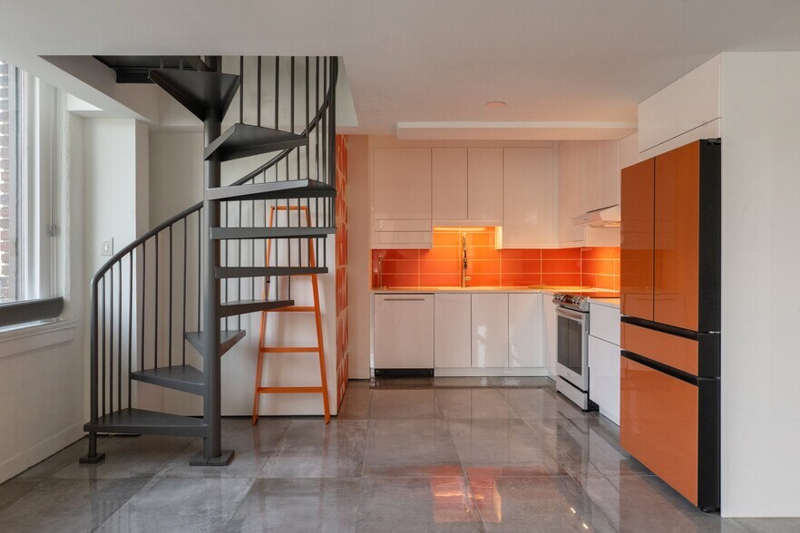 More Photos Of 523 Grand Blvd, Kansas City Apartments For Lease