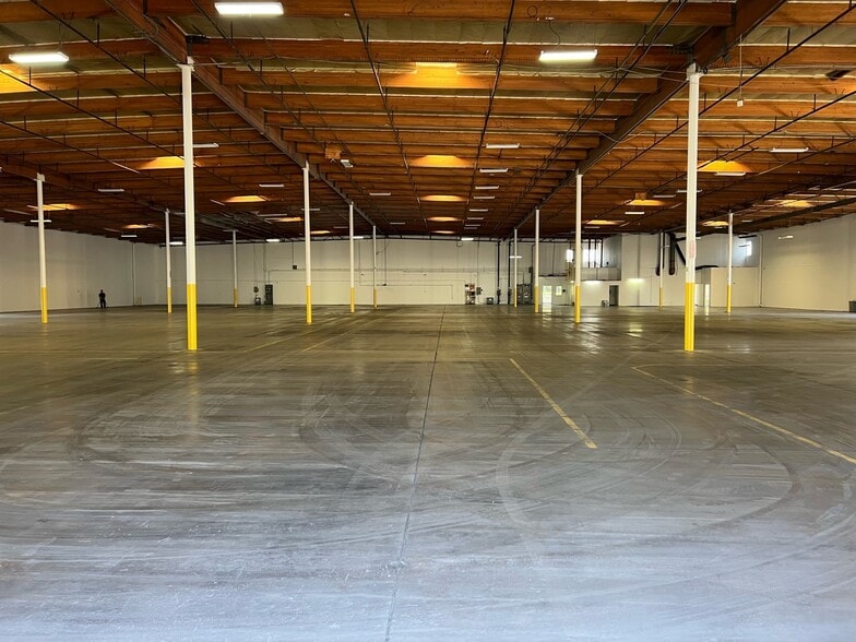 More Photos Of 1141 California Ave, Corona Warehouse For Sale