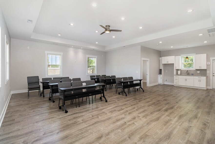 More Photos Of 125 Co Op Rd, Myrtle Beach Office Residential For Lease