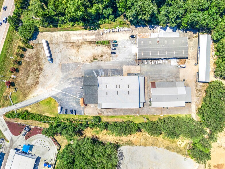 More Photos Of 1510 Highway 85 N, Fayetteville Unknown For Lease