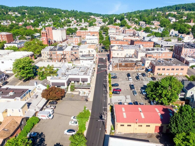 More Photos Of 50-52 Main st, Nyack Flex For Sale