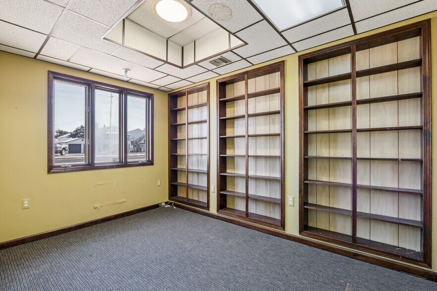 More Photos Of 1409 NW Central Ave, Seaside Park Freestanding For Sale