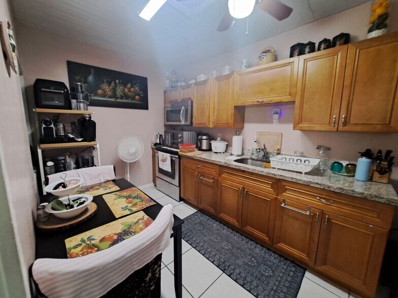 More Photos Of 2835 SW 37th Ct, Miami Apartments For Sale