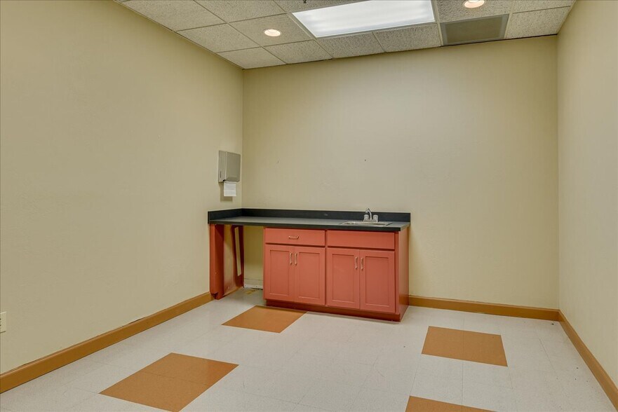 More Photos Of 1080 Silver Bluff Rd, Aiken Medical For Lease
