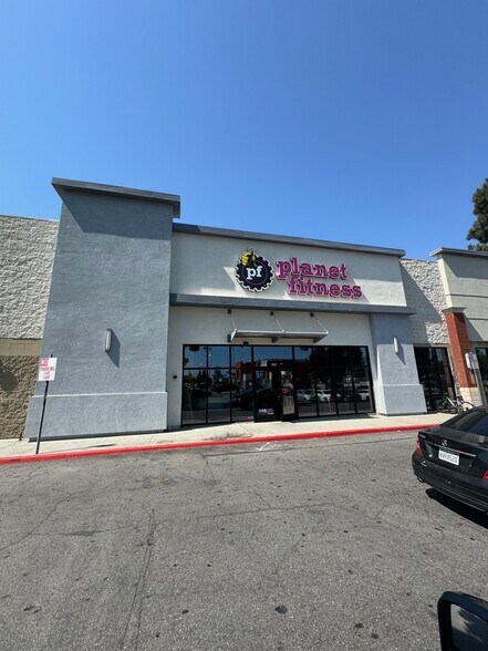 More Photos Of 200-223 E Compton Blvd, Compton Unknown For Lease