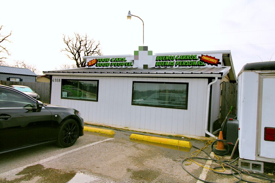 More Photos Of 4108 University Drive & Geesling rd, Denton Auto Dealership For Lease