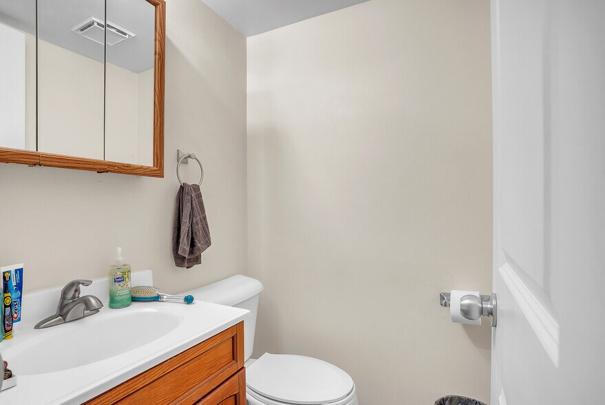 More Photos Of 2573-2581 Parkview Street, Portage Multifamily For Sale