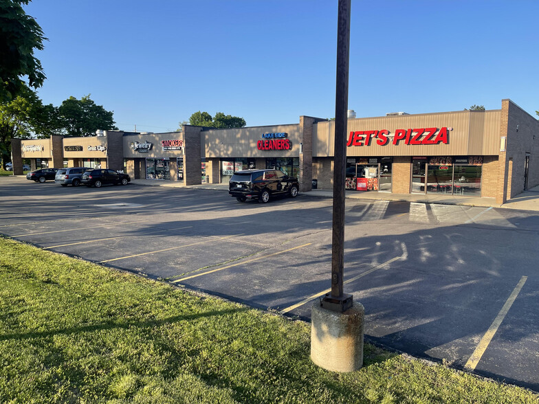 Primary Photo Of 42700-42900 Schoenherr Rd, Sterling Heights Unknown For Lease