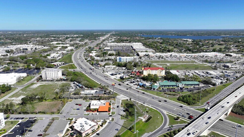 More Photos Of 1034 Woodland dr, Lakeland Office For Sale