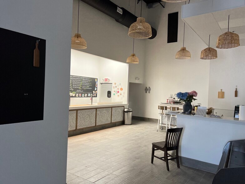 More Photos Of 25115 Gosling Rd, Spring Restaurant For Sale