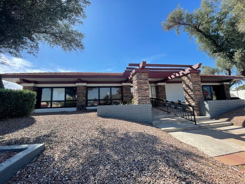 More Photos Of 2942 N 24th St, Phoenix Loft Creative Space For Lease