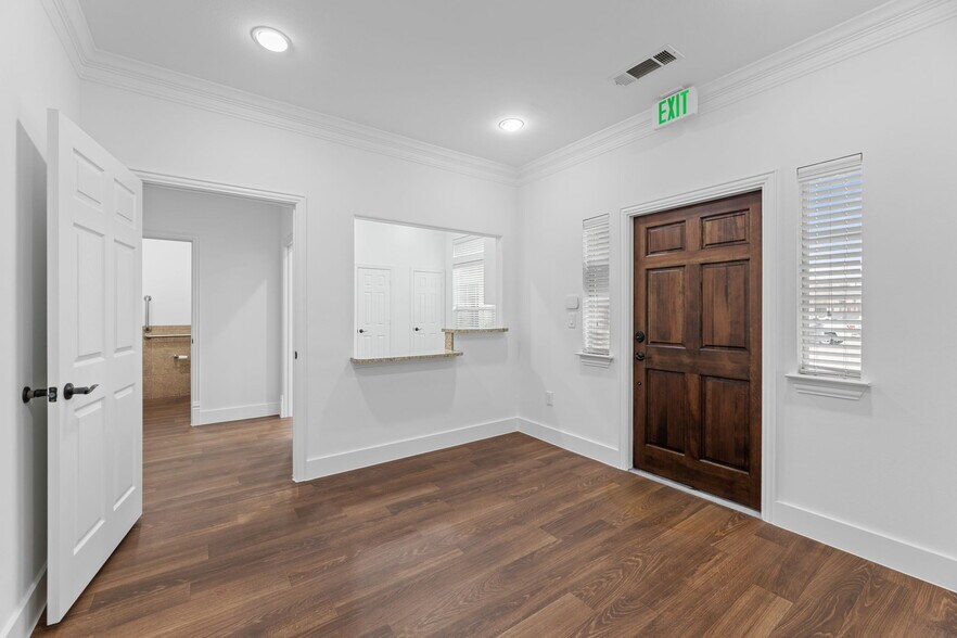 More Photos Of 2785 Rockbrook Dr, Lewisville Medical For Sale