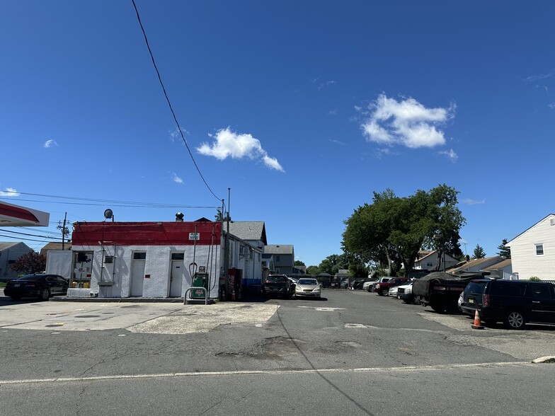 More Photos Of 700 Hamilton Blvd, South Plainfield Auto Repair For Sale