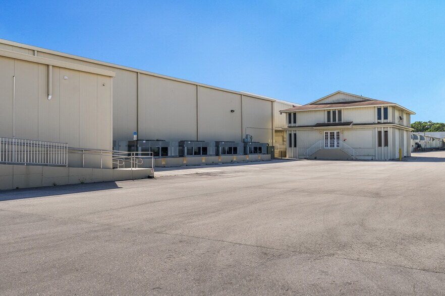 More Photos Of 2600 45th St, Vero Beach Food Processing For Sale