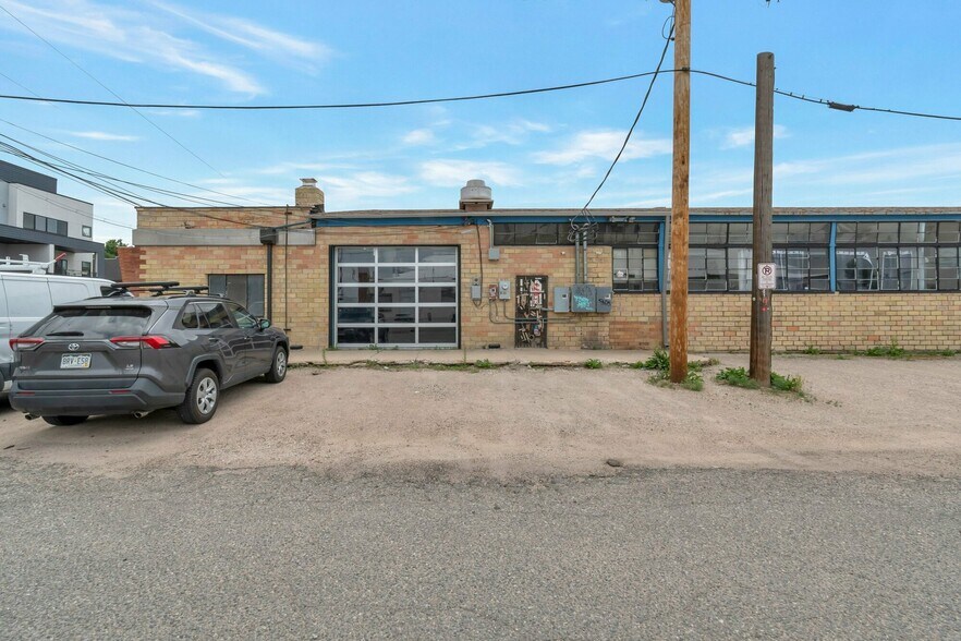More Photos Of 2401 S Delaware St, Denver Manufacturing For Sale