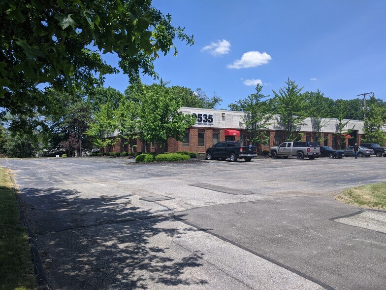 Primary Photo Of 9535 Midwest Ave, Garfield Heights Warehouse For Lease