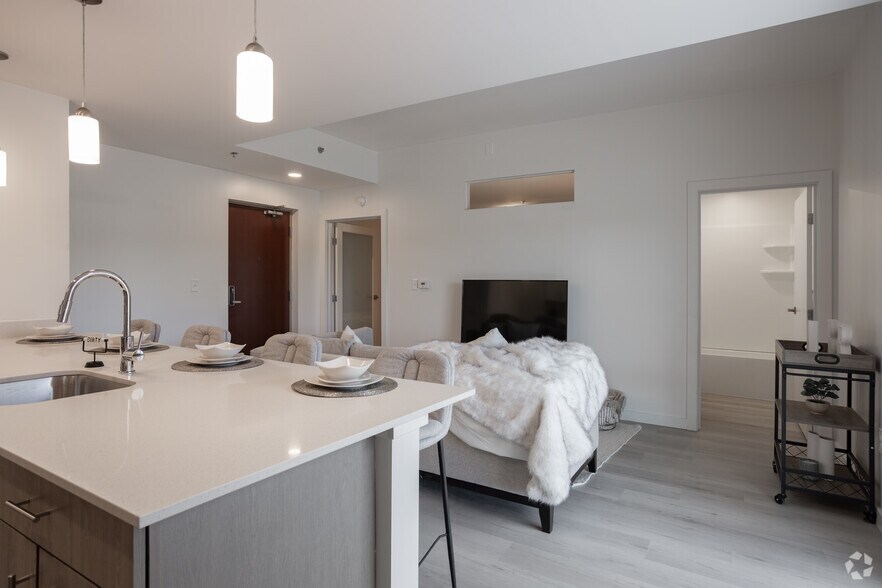 More Photos Of 3800 Park East Dr, Beachwood Apartments For Lease