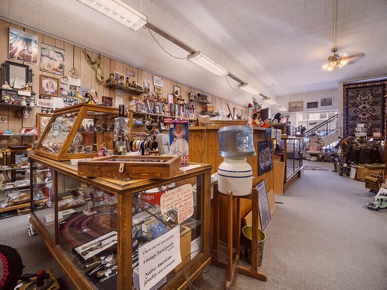 More Photos Of 207 S 2nd St, Laramie Storefront Retail Residential For Sale