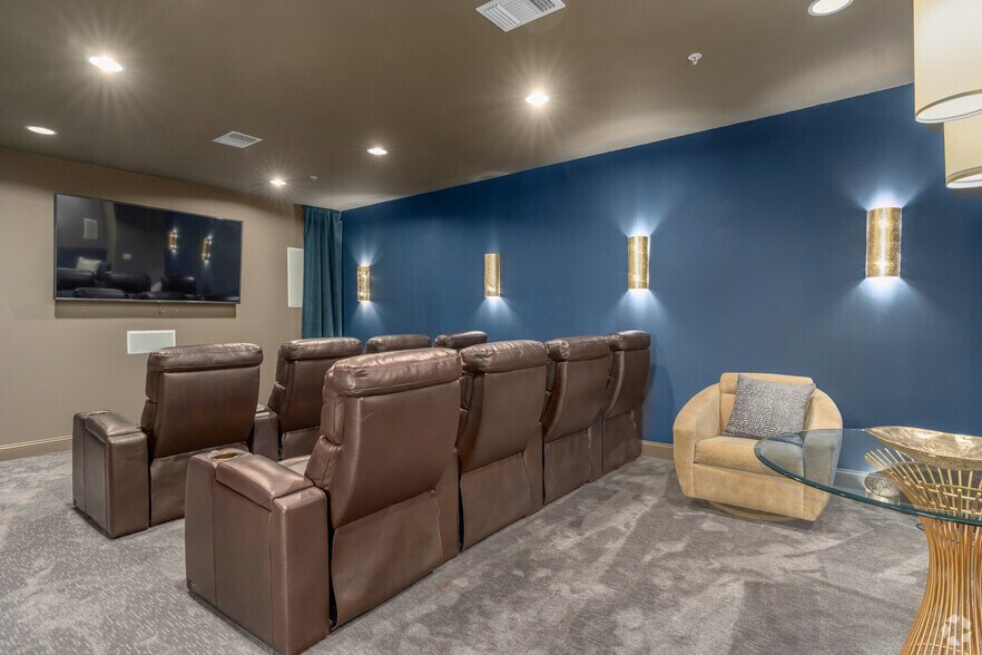 More Photos Of 335 E King St, Malvern Apartments For Lease