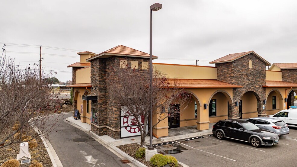 More Photos Of 1215 Aaron Dr, Richland General Retail For Lease