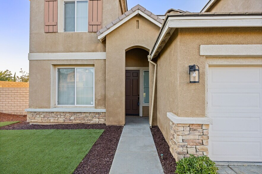 More Photos Of 4375 W Avenue M11, Lancaster Rehabilitation Center For Sale