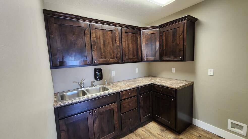 More Photos Of 3946 Professional Way, Idaho Falls Warehouse For Lease
