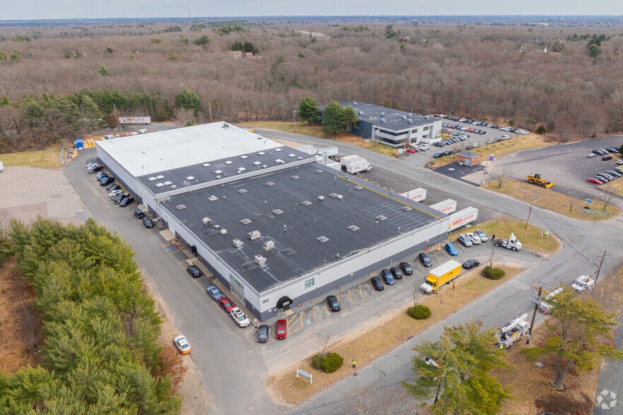 More Photos Of 200 Shuman Ave, Stoughton Warehouse For Lease