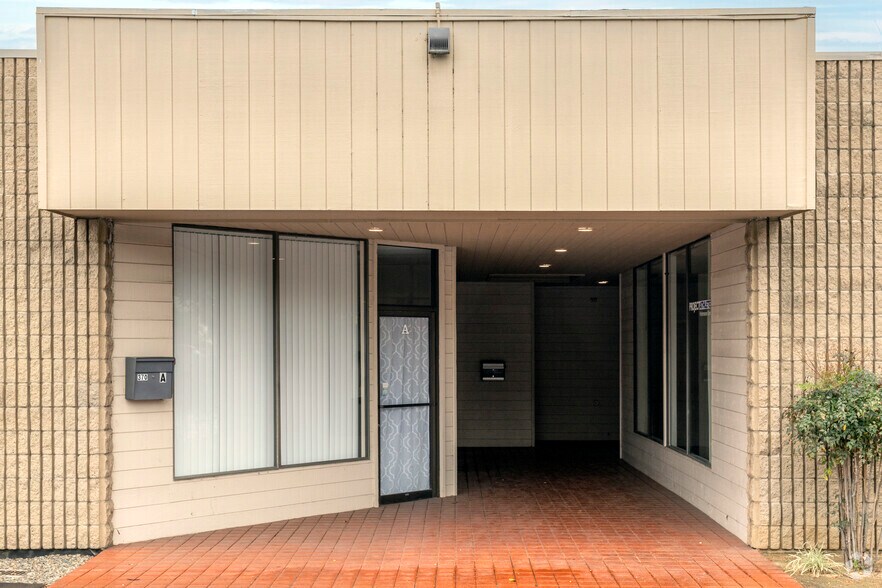 More Photos Of 370 Mulberry Dr, San Marcos Office For Lease