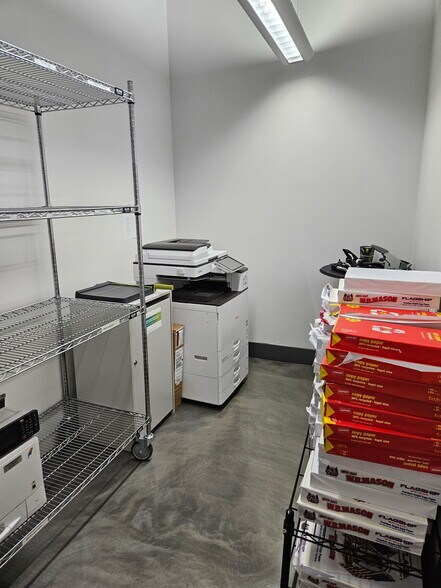 More Photos Of 6911 Pistol Range Rd, Tampa Medical For Lease