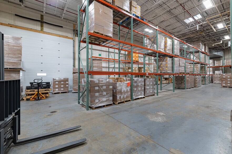 More Photos Of 3020 E River Rd, Moraine Warehouse For Lease
