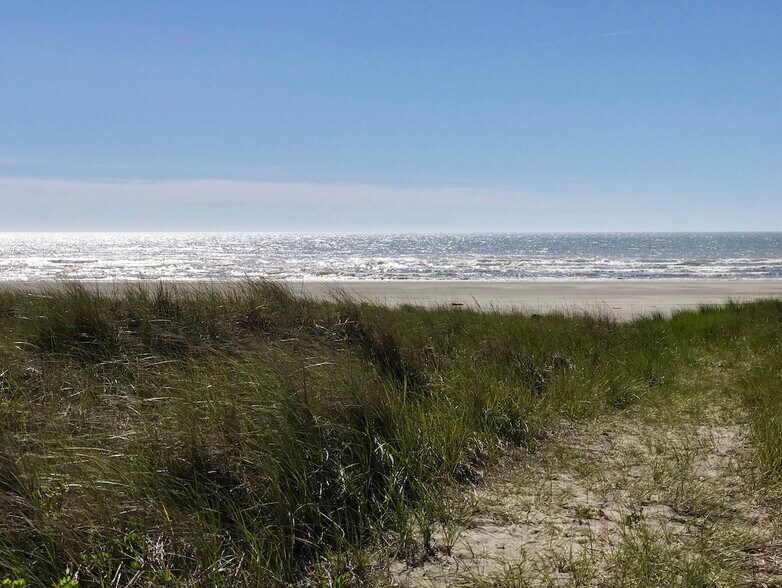 More Photos Of Pioneer Rd @ Ocean Beach Blvd, Long Beach Land For Sale